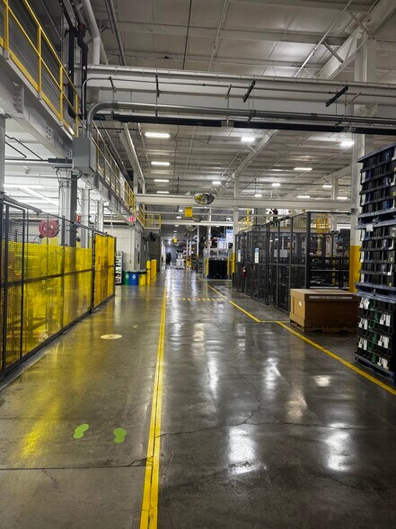 1597 E Industrial Dr, Terre Haute, IN à vendre - Photo intérieure – Image 2 sur 3