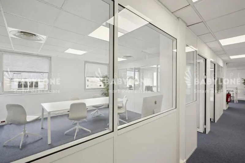 Bureau dans Paris à louer - Photo de l’immeuble – Image 2 sur 7