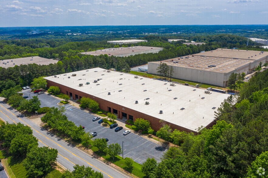 8005 Second Flags Dr, Austell, GA à louer - Photo de l’immeuble – Image 3 sur 5