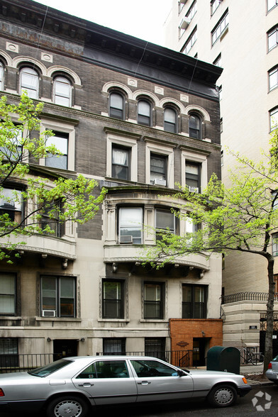 346 W 87TH St, New York, NY à vendre - Photo principale – Image 1 sur 12