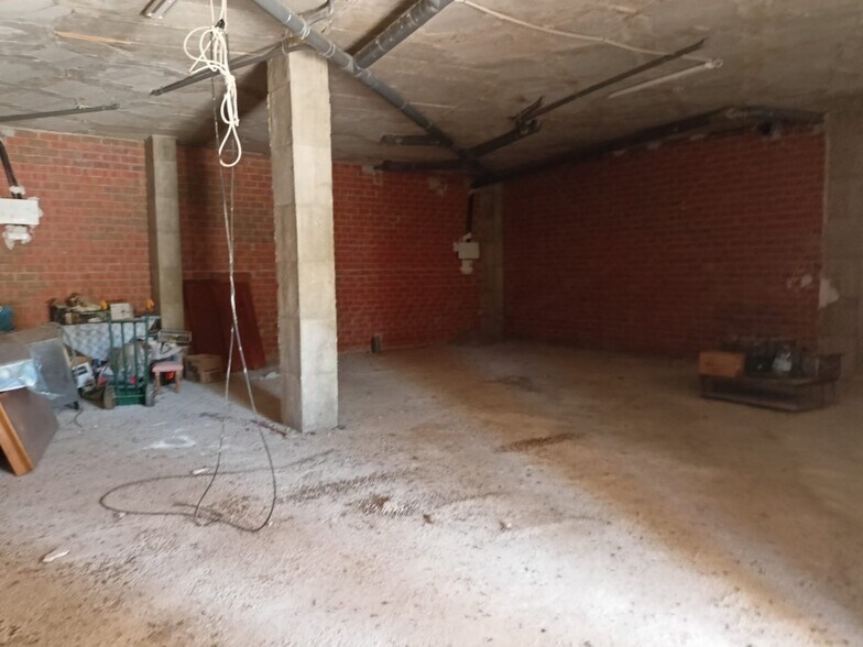 Local commercial dans Cáceres à louer - Photo de l’immeuble – Image 1 sur 2