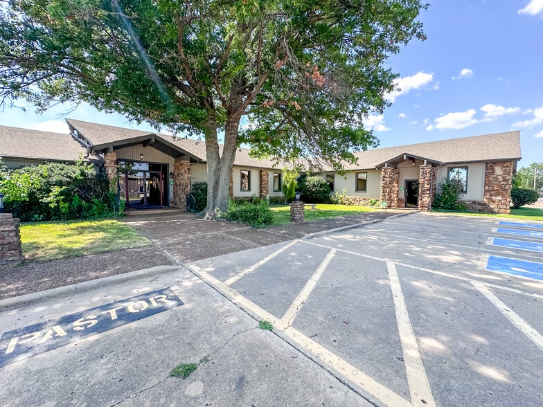 2833 W Main St, Jenks, OK à vendre - Photo de l’immeuble – Image 2 sur 97