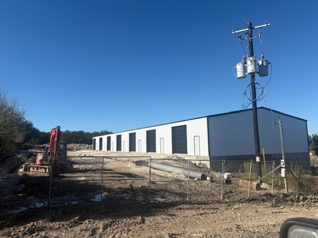 9204 Rod Rd, Austin, TX à louer - Photo de l’immeuble – Image 2 sur 9