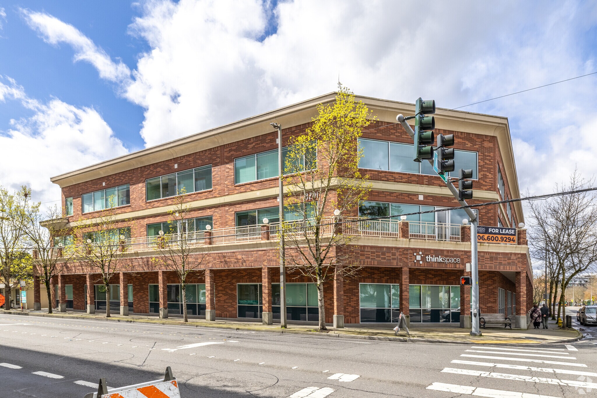 8201 164th Ave NE, Redmond, WA à louer Photo principale– Image 1 sur 3
