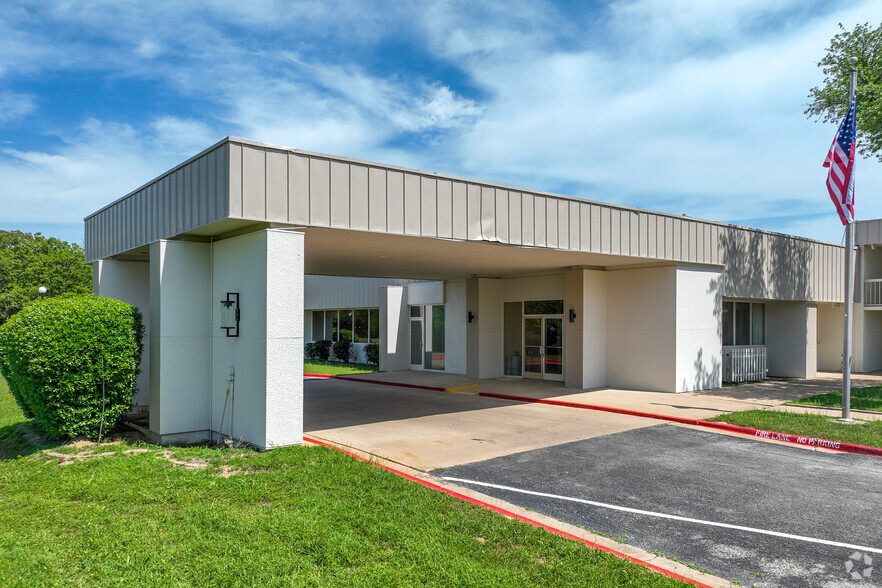 2050 State Highway 31, Athens, TX à louer - Photo de l’immeuble – Image 1 sur 24