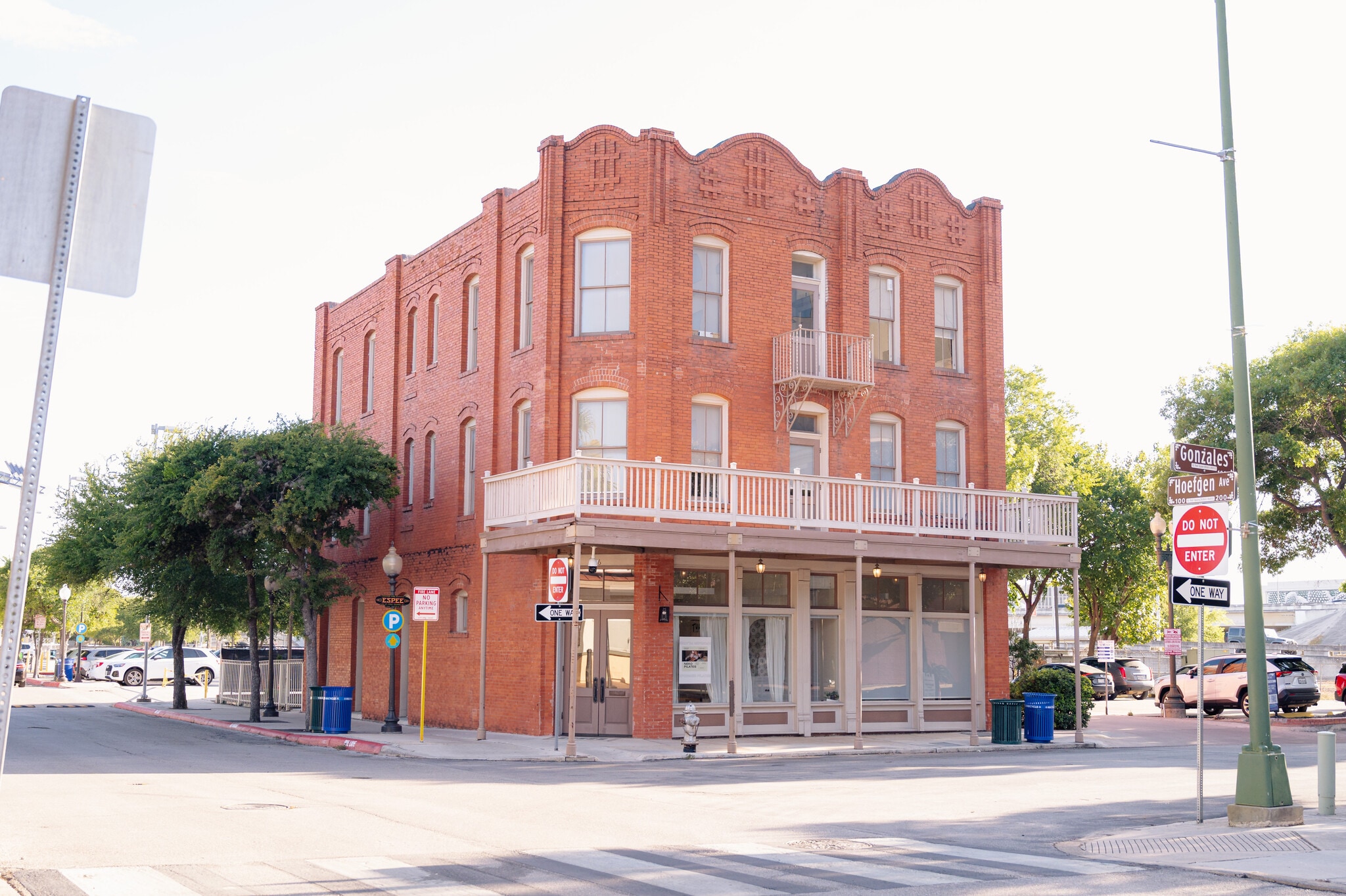 119 Heiman St, San Antonio, TX à louer Photo de l’immeuble– Image 1 sur 1