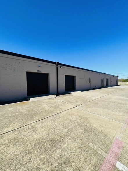 3201 Interstate 30, Mesquite, TX à louer - Photo de l’immeuble – Image 3 sur 10