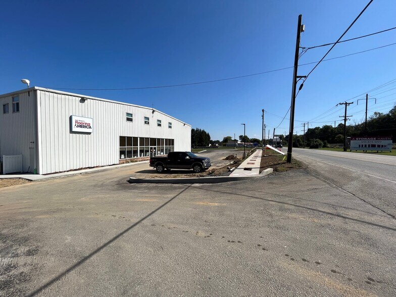 4531 W Lincoln Hwy, Downingtown, PA à louer - Photo de l’immeuble – Image 3 sur 4