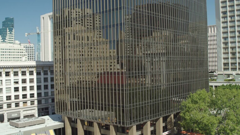 225 Broadway, San Diego, CA à louer - Vidéo sur l’annonce professionnelle – Image 2 sur 12