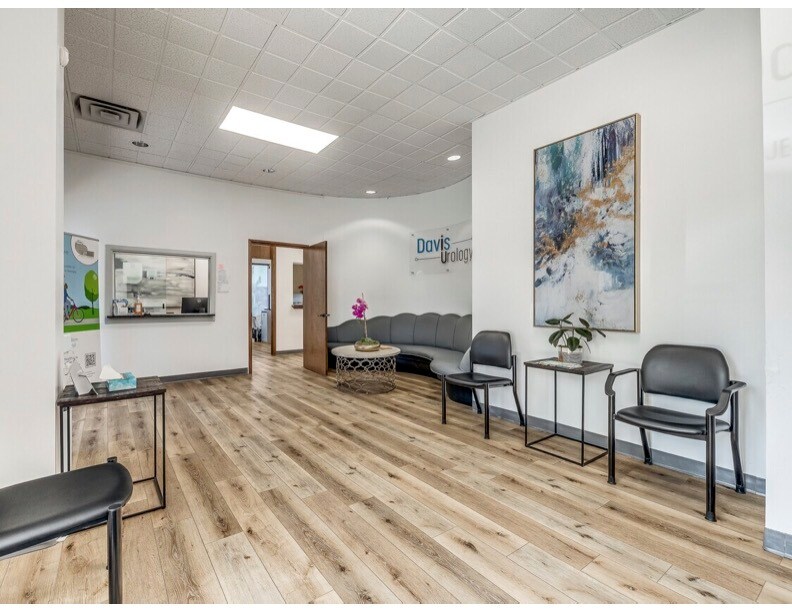 13509 N Meridian Ave, Oklahoma City, OK à louer Photo de l’immeuble– Image 1 sur 11