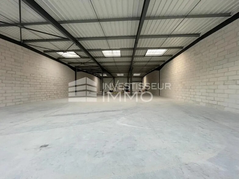 Local d’activités dans Nogent-sur-Oise à louer - Photo intérieure – Image 2 sur 5