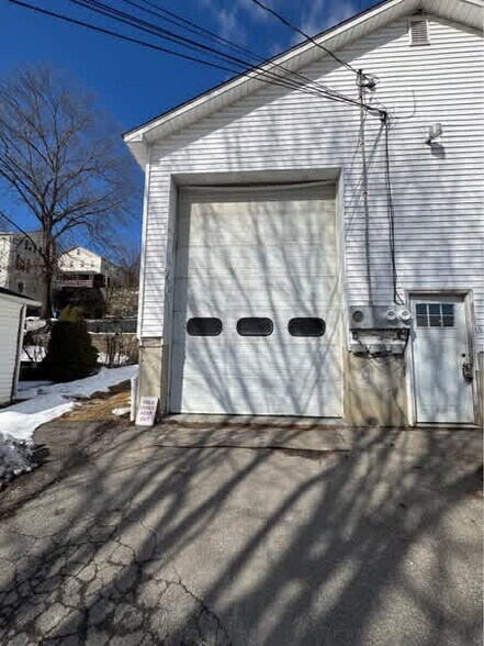 60 Marvin Ave, Brewster Village, NY à louer - Photo de l’immeuble – Image 2 sur 6