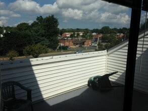 602 S King St, Leesburg, VA à louer Photo de l’immeuble– Image 1 sur 14