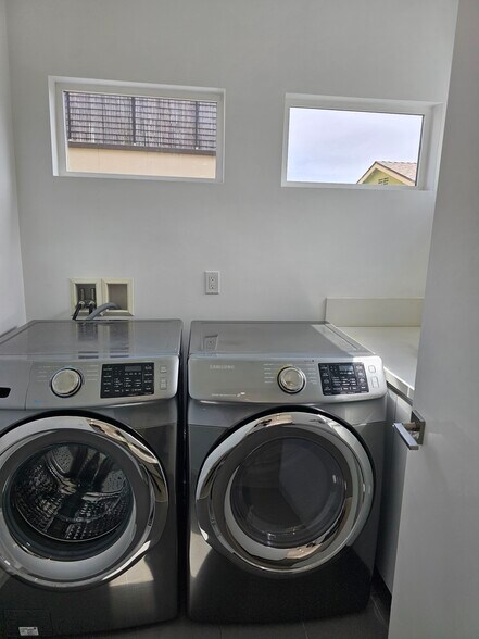 6007 Barton Ave, Los Angeles, CA à vendre - Photo de l’immeuble – Image 2 sur 11