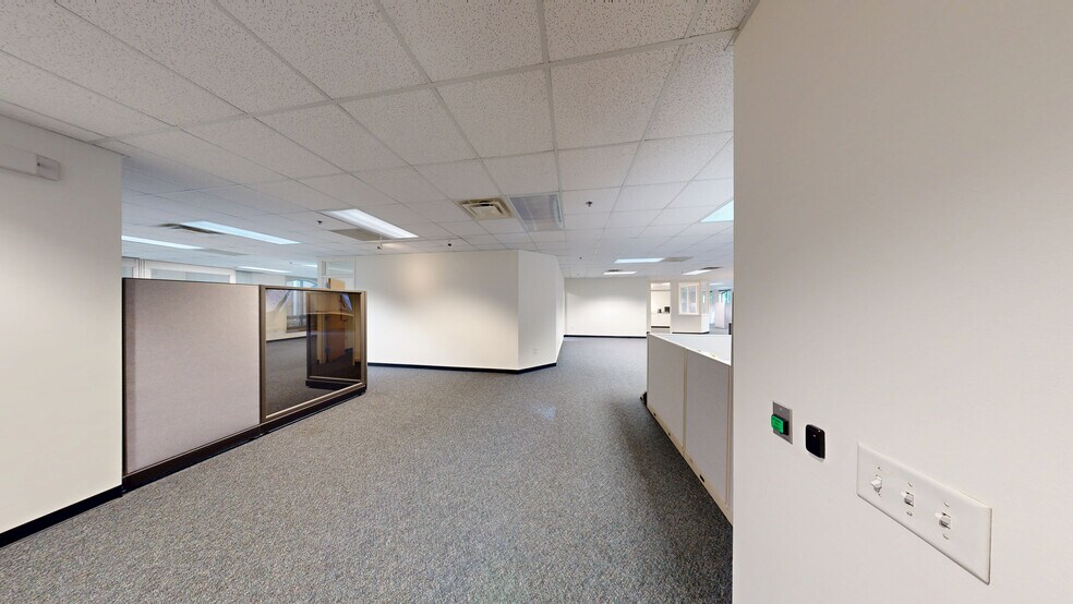 610 Jones Ferry Rd, Carrboro, NC à vendre - Numérisation 3D Matterport – Image 3 sur 28