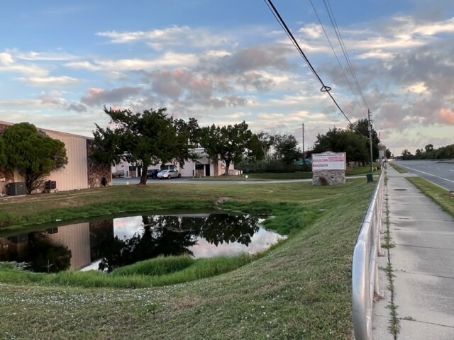 1725 S Nova Rd, Daytona Beach, FL à vendre - Photo de l’immeuble – Image 2 sur 4