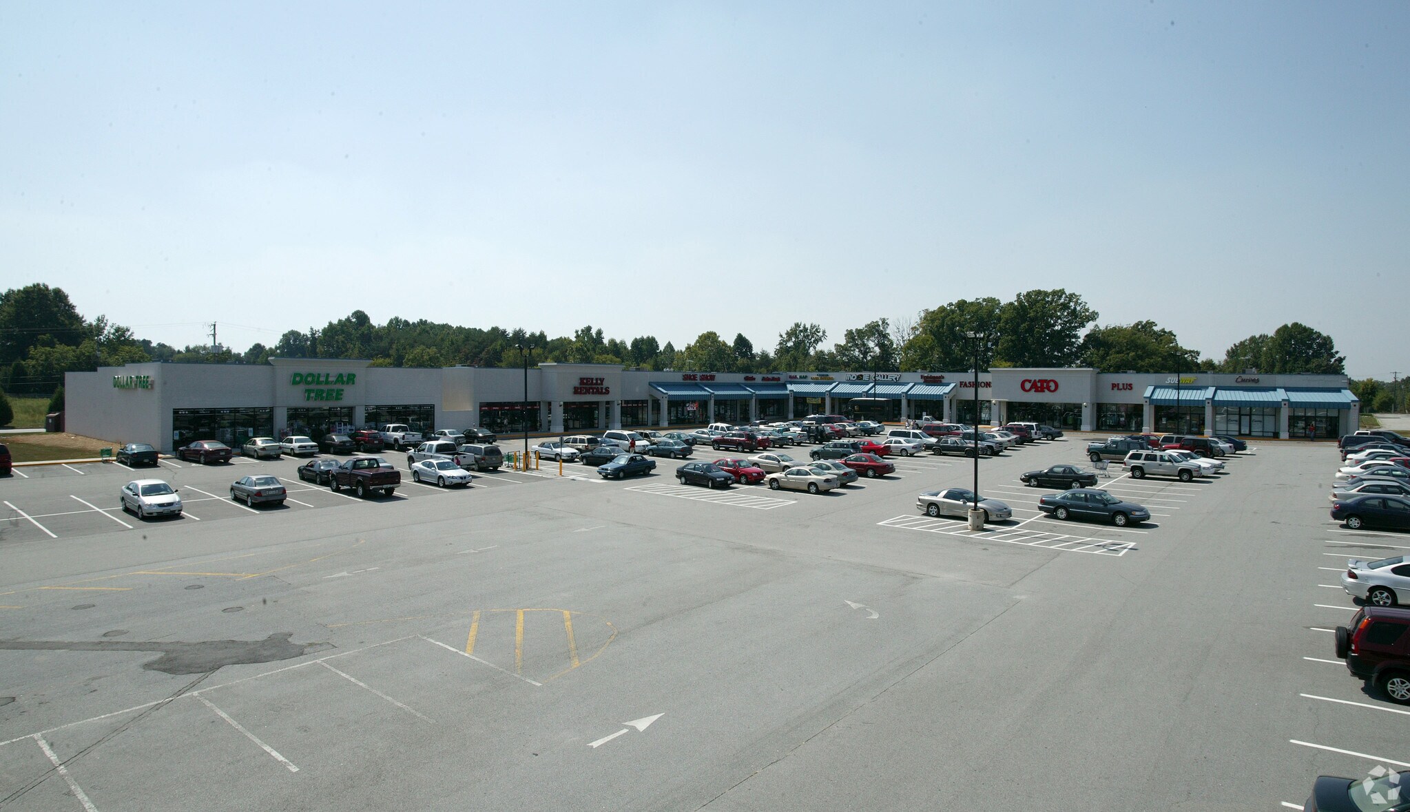 1800 Peery Dr, Farmville, VA à louer Photo principale– Image 1 sur 7