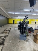 13020 Miles Ave, Cleveland, OH à louer Photo intérieure– Image 2 sur 17