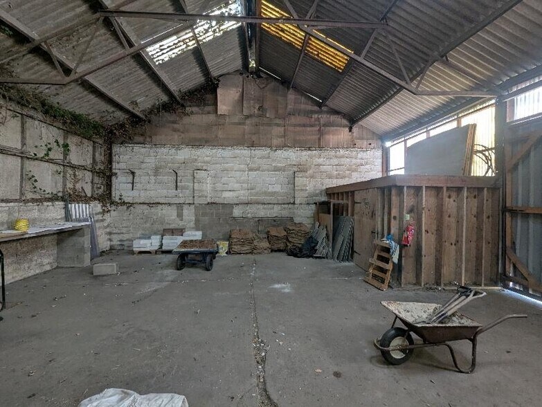 Former Heatcraft Anglia Premises portefeuille de 2 biens à vendre sur LoopNet.fr - Photo de la construction – Image 3 sur 7