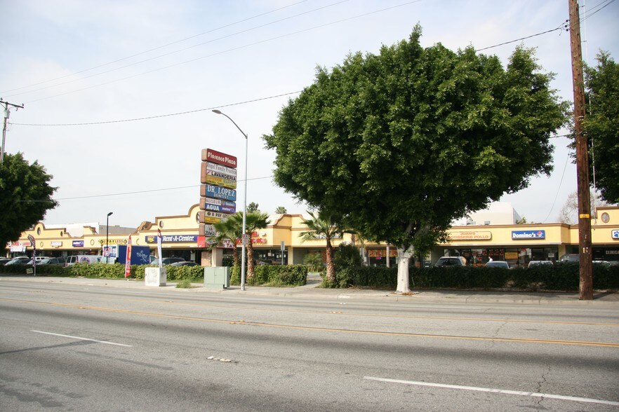 1941-2031 E Florence Ave, Los Angeles, CA à vendre - Photo de l’immeuble – Image 3 sur 6