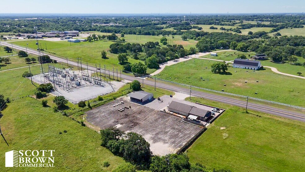 1212 W Sherman Dr, Aubrey, TX à vendre - Photo de l’immeuble – Image 2 sur 24