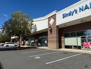 10205-10221 Southpoint Pky, Fredericksburg, VA à louer Photo intérieure– Image 1 sur 8