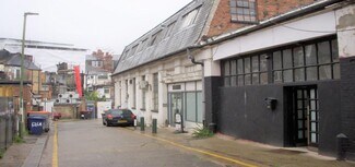 Plus de détails pour 26 St. Albans St, Londres - Bureau à louer