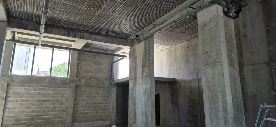 Local d'activités dans Lyon à vendre - Photo de l’immeuble – Image 1 sur 9