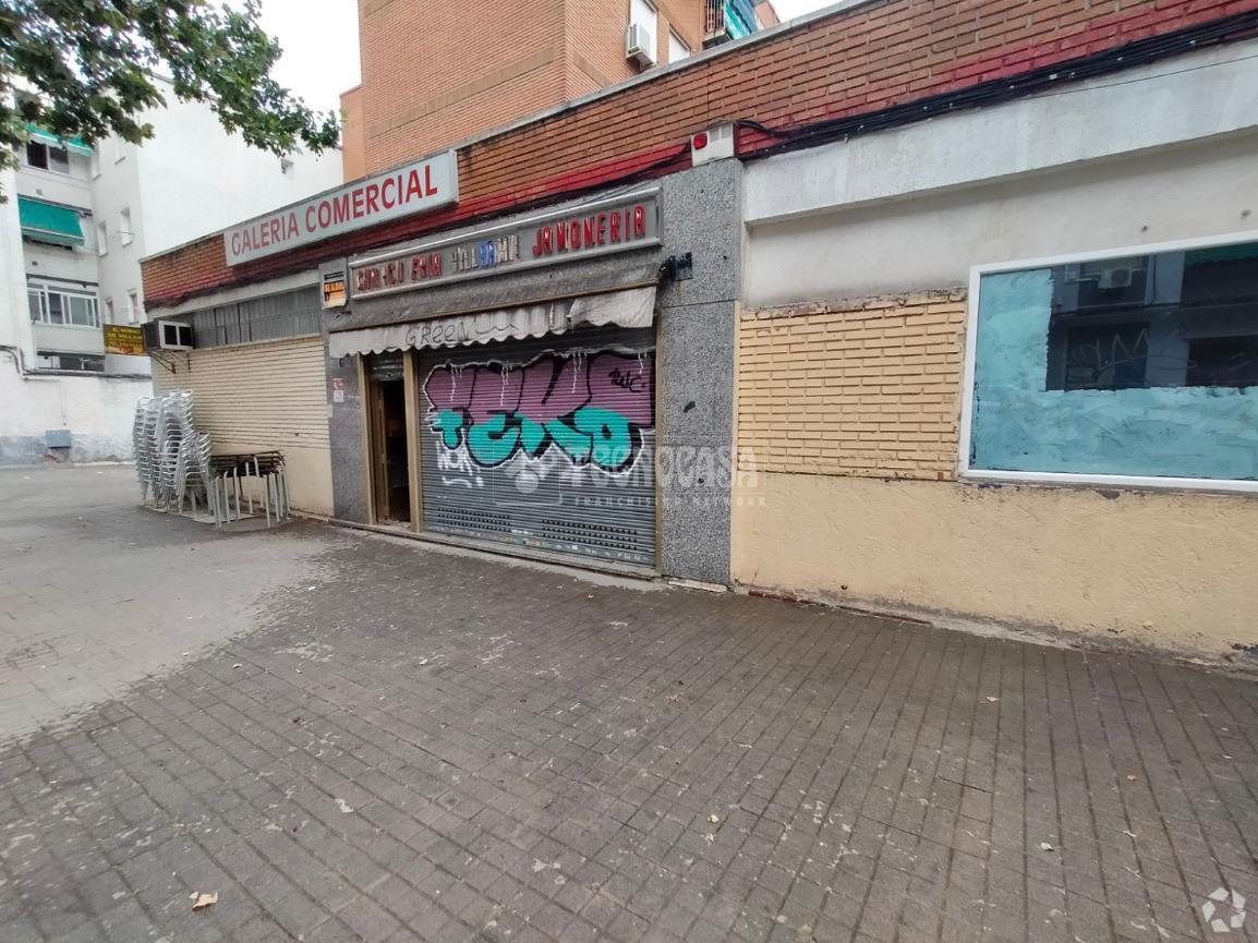 Local commercial dans Móstoles, Madrid à louer Photo intérieure– Image 1 sur 8