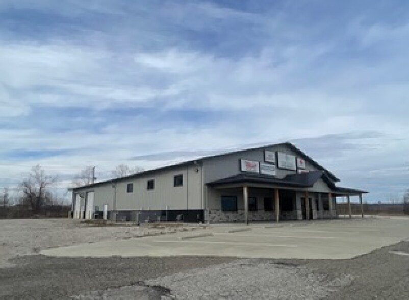 Rogers Rd, Martinsville, IN à vendre - Photo principale – Image 1 sur 7