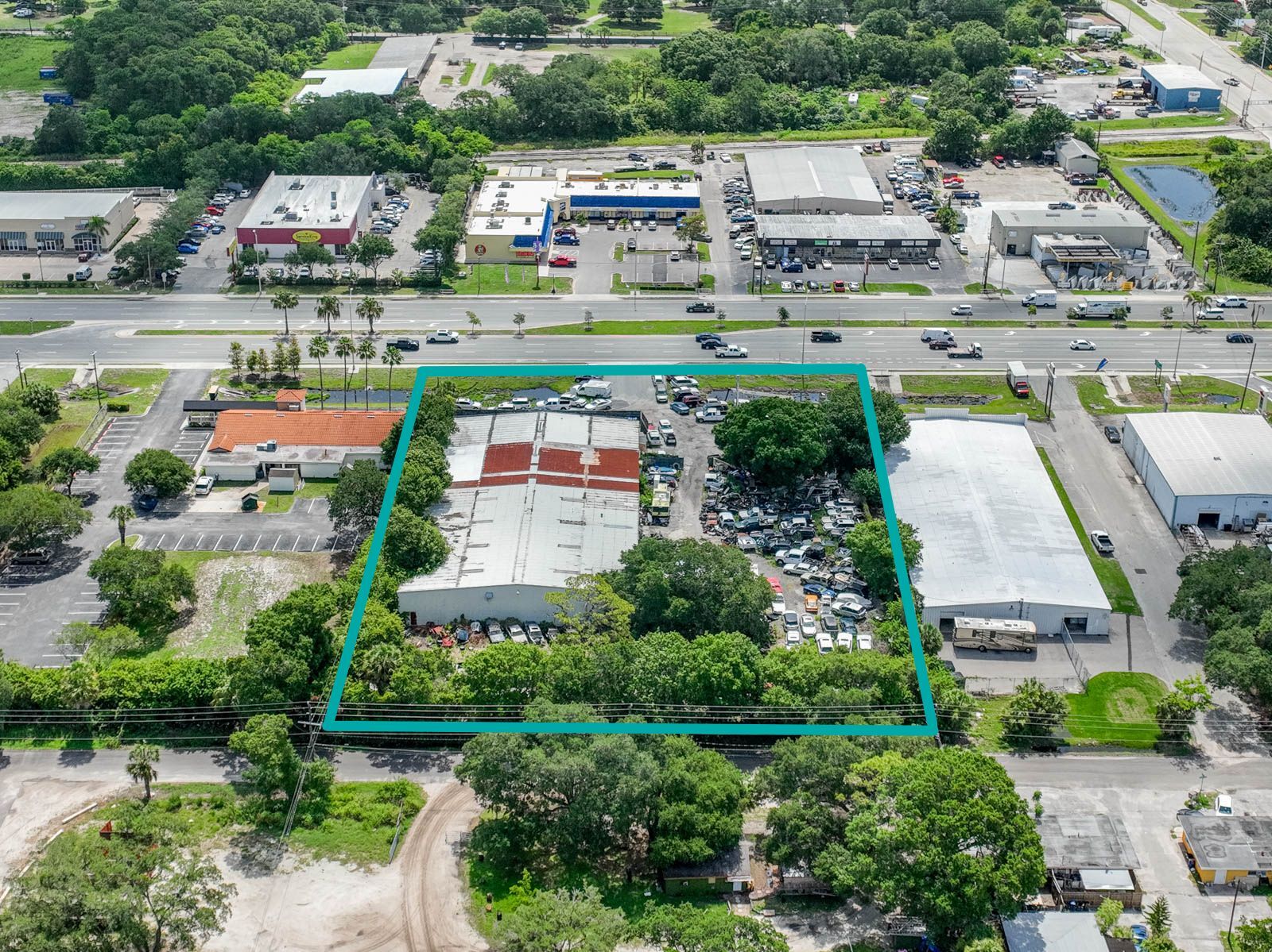 3935 Washington Blvd, Sarasota, FL à louer Photo de l’immeuble– Image 1 sur 6