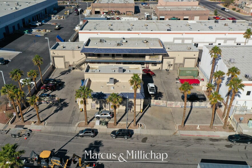 5145 Rogers St, Las Vegas, NV à vendre - Photo de l’immeuble – Image 1 sur 7