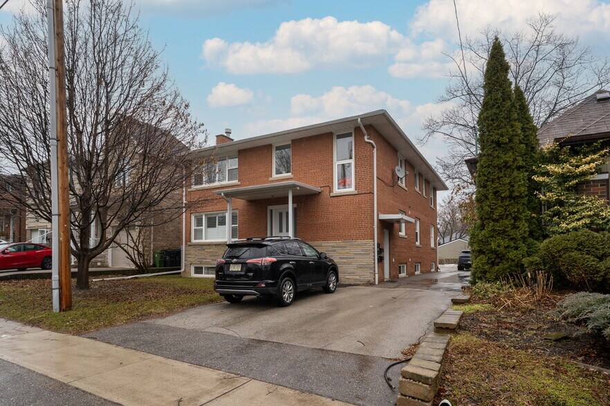 55 Thirty Eighth St, Toronto, ON à vendre - Photo de l’immeuble – Image 2 sur 7