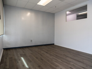 28497 Highway 74, Lake Elsinore, CA à louer Photo intérieure– Image 2 sur 4