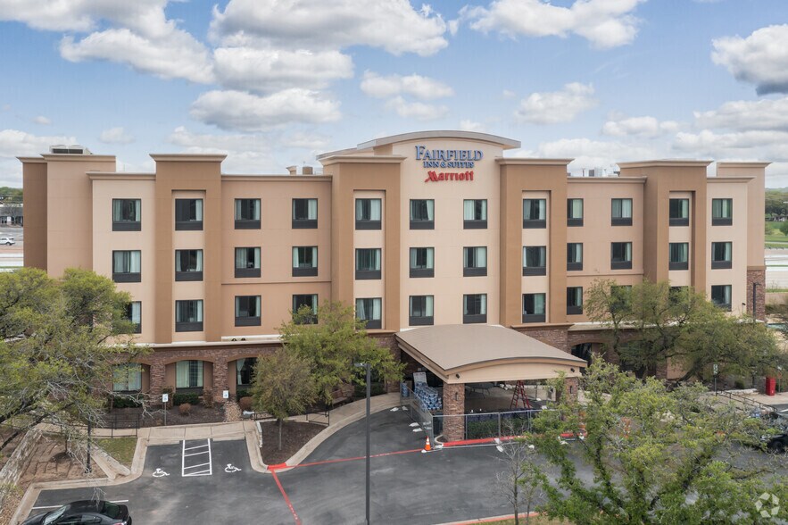 13087 Research Blvd, Austin, TX à vendre - Photo principale – Image 1 sur 18