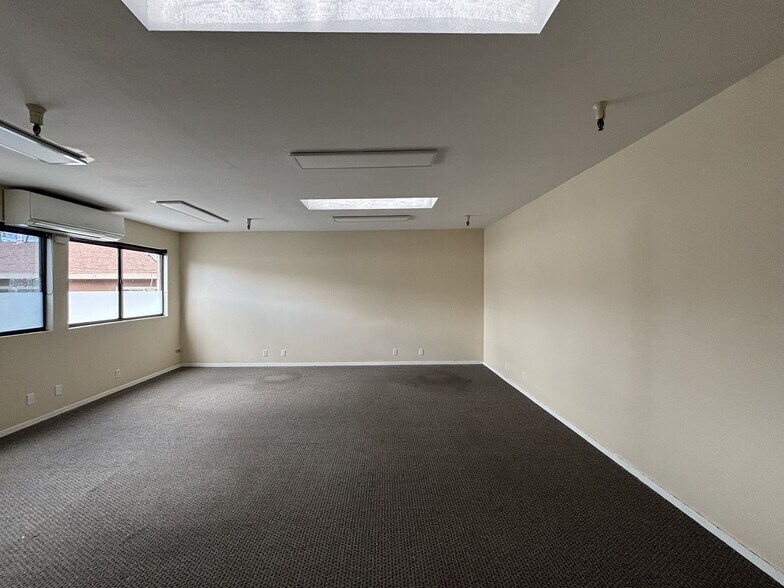 1020-1040 Clinton St, Napa, CA à louer - Photo de l’immeuble – Image 3 sur 7