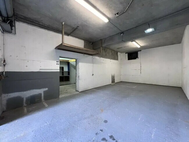 Plus de détails pour Industriel/Logistique à louer