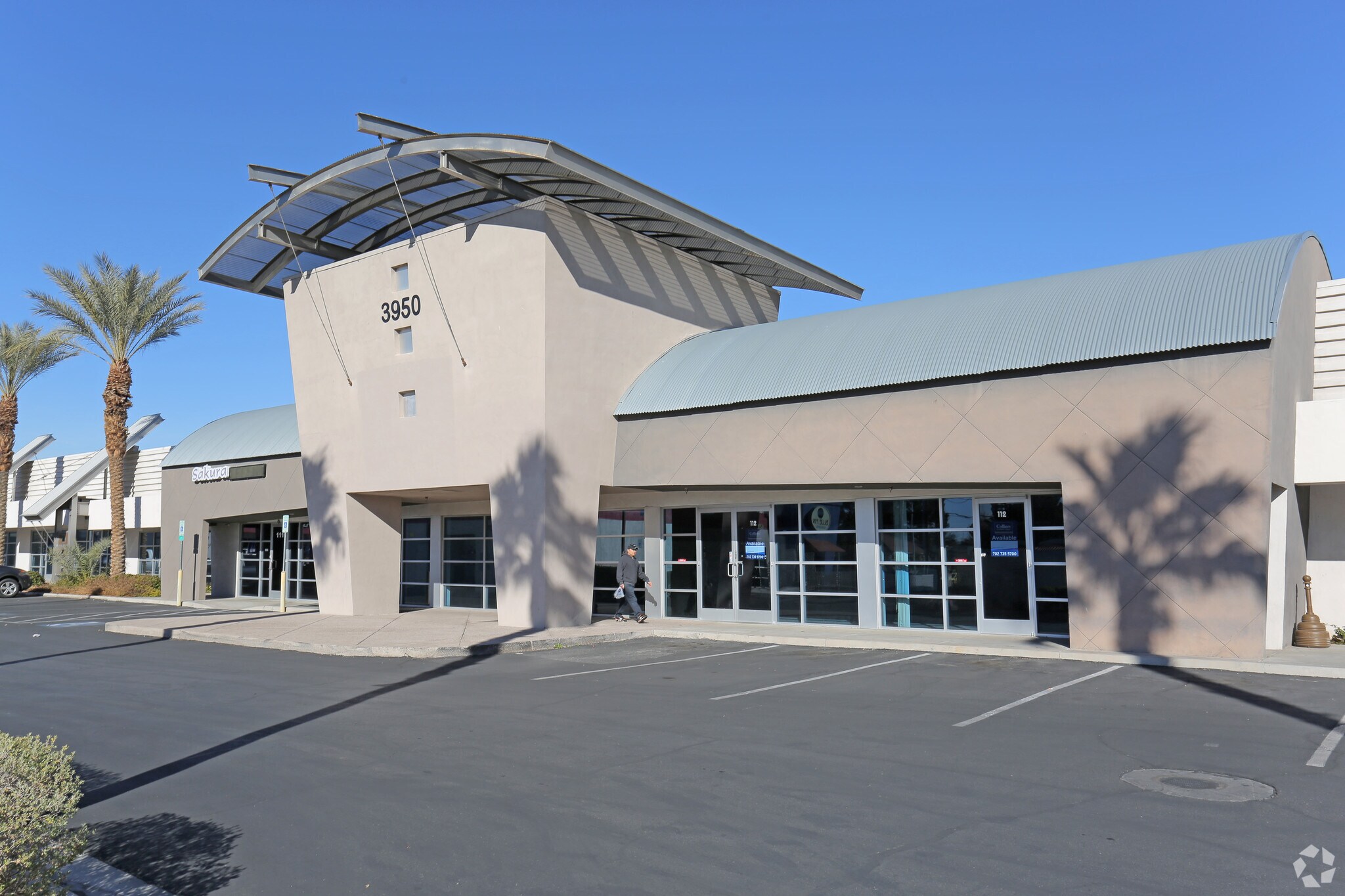3950 E Sunset Rd, Las Vegas, NV à louer Photo principale– Image 1 sur 9
