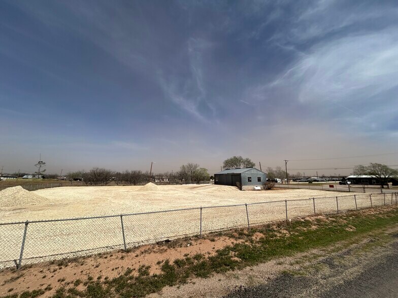 717 Concho St, Colorado City, TX à louer - Photo de l’immeuble – Image 2 sur 8