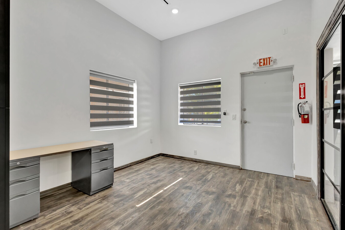 228 Hibiscus St, Jupiter, FL 33458 - Lot 1 -  - Photo intérieure - Image 1 of 14