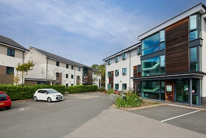 Warwick New Rd, Leamington Spa à vendre - Photo de l’immeuble – Image 3 sur 4