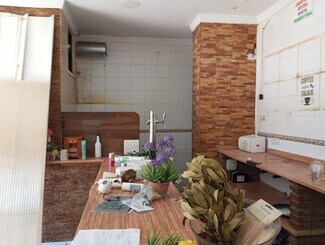 Plus de détails pour Local commercial à vendre