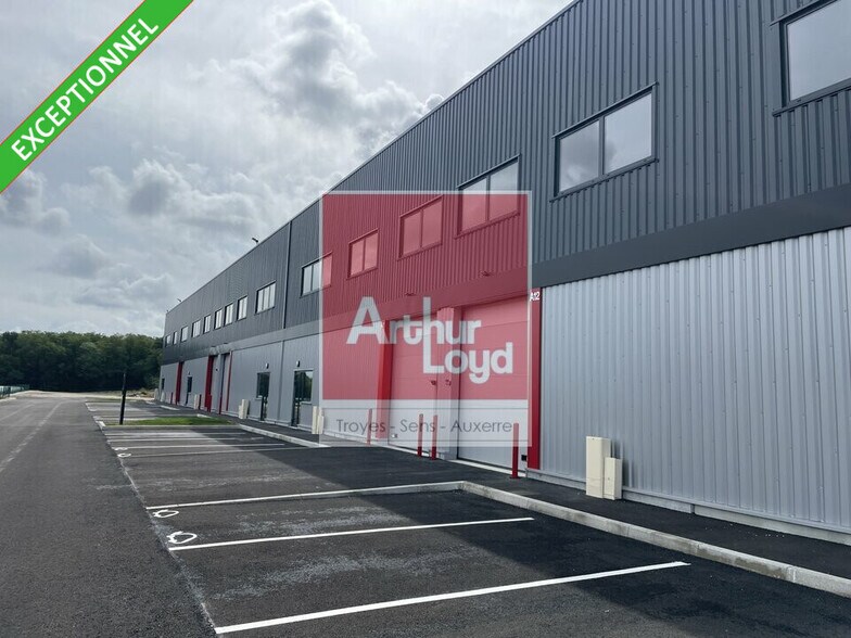 Industriel/Logistique dans Auxerre à louer - Photo de l’immeuble – Image 3 sur 7