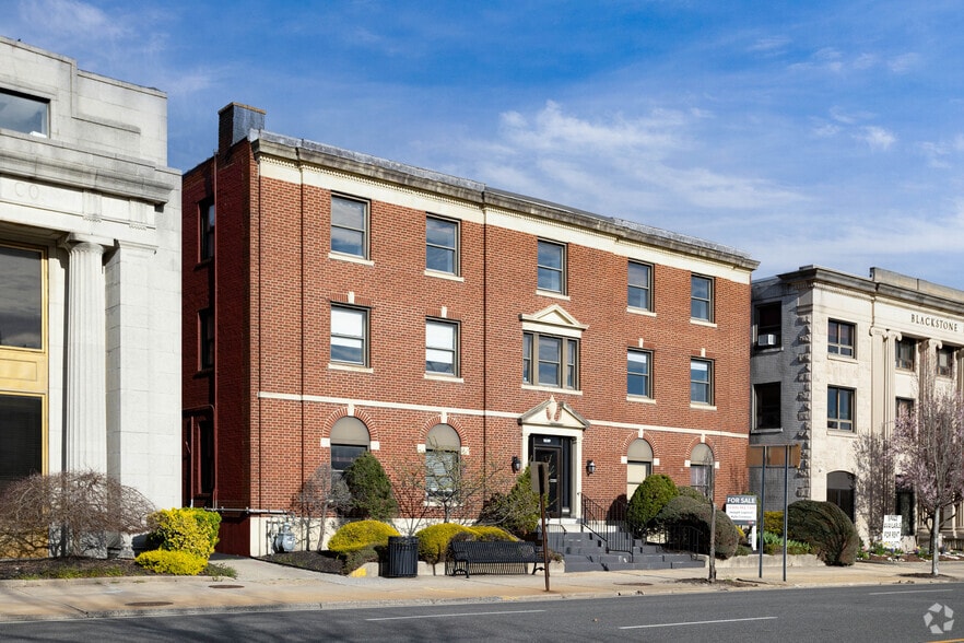 1539 Franklin Ave, Mineola, NY à louer - Photo de l’immeuble – Image 2 sur 20