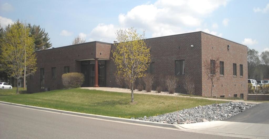 201 Frontenac Ave, Stevens Point, WI à louer Photo principale– Image 1 sur 7