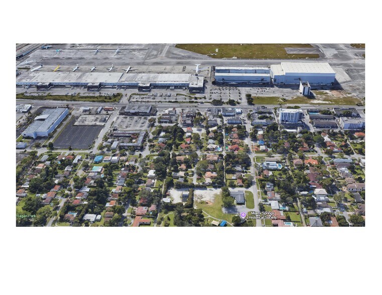 660 Miller Dr, Miami Springs, FL à vendre - Photo de l’immeuble – Image 3 sur 32