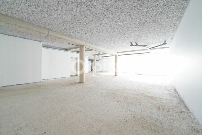 Plus de détails pour 29 Rue Gantillon, Villefranche-sur-Saône - Bureau à louer
