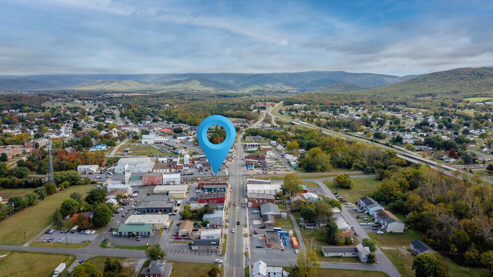 406 W Spotswood Trl, Elkton, VA à vendre - Photo de l’immeuble – Image 2 sur 35
