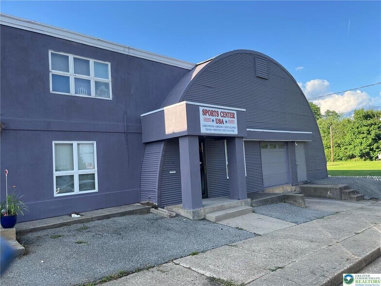 749 E Ettwein St, Bethlehem, PA à vendre - Photo de l’immeuble – Image 1 sur 25