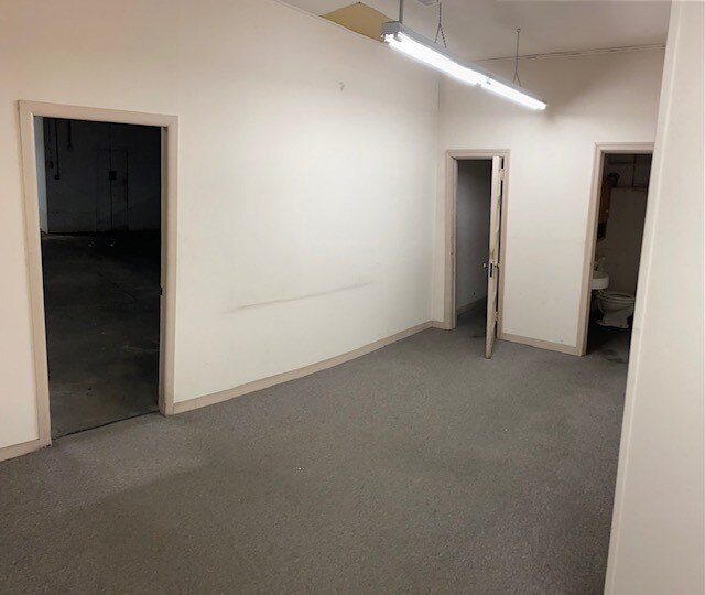 920 Holland Ave, Cayce, SC à louer - Photo intérieure – Image 3 sur 7